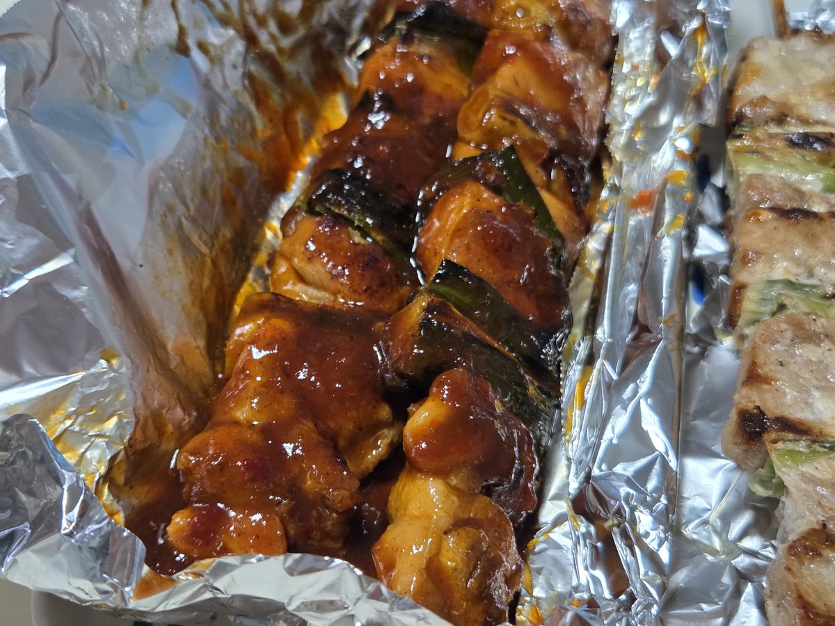 basak129's tweet image. 현생이 너무 힘들었어요...🍻