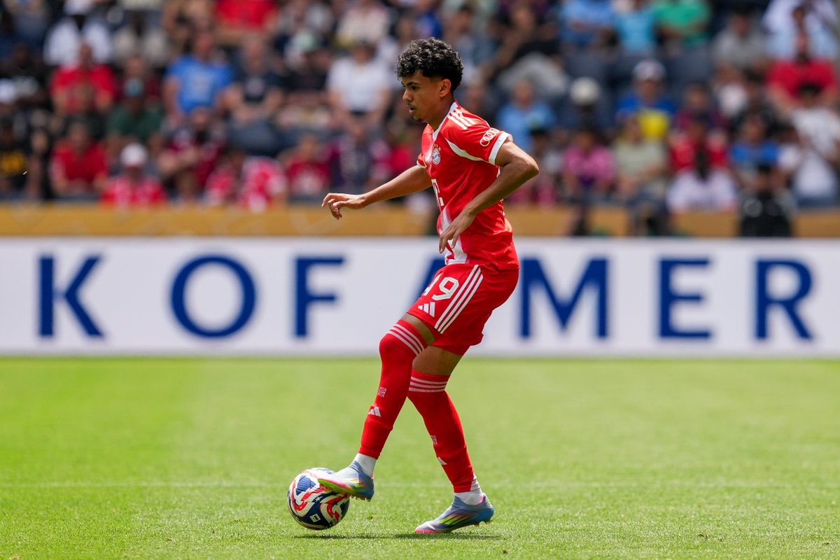 NilSatisNews's tweet image. 🗞️Everton have agreed an £8m deal with Bayern for left-back Adam Aznou.

The 19-year-old will join up with the squad in America once the move is formalised.

(@JacobsBen)