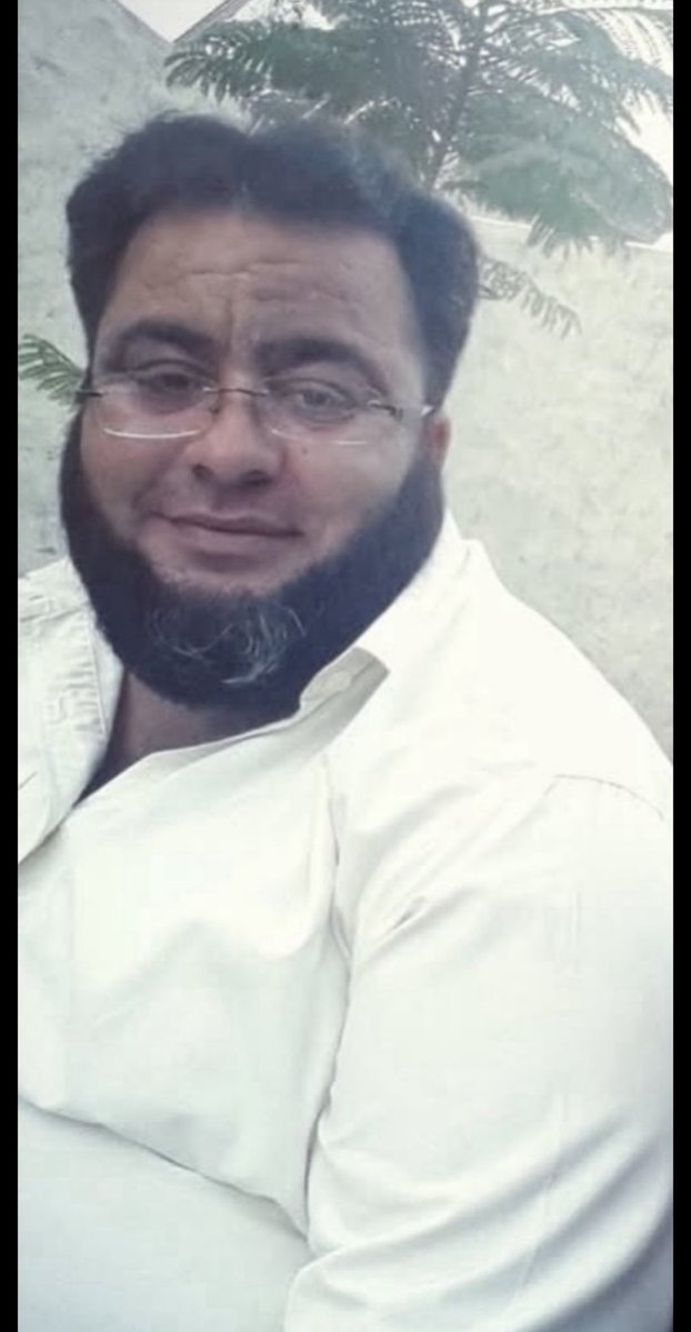 KlasraRauf's tweet image. Judge, Jury &amp;amp; Hangman 

اسرار احمد راجپوت، ایکسپریس ٹریبون اور دیگر اخبارات کی آج ہوش ربا رپورٹس کے مطابق مبینہ طور پر باڑا مارکیٹ پنڈی کے لیڈر/سابق کونسلر پی ایم ایل نواز۔۔ عصمت اللہ خان نے پنڈی میں انیس سالہ سدرہ کے خلاف جرگہ کر کے مارنے کا فیصلہ صادر دیا،گھر کی خواتین سے ہی…