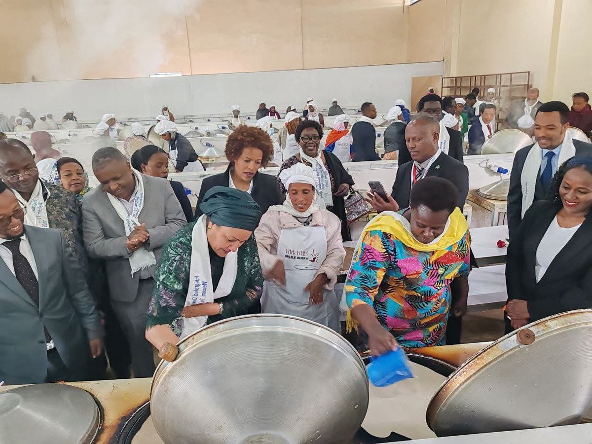 Teshager Kiros (@kirosteshager) on Twitter photo 🇪🇹 As part of the #UNFSS urban food tour, delegates visited Gulele Women’s Injera Center in Addis Ababa a hub for women-led food innovation.
UN DSG Amina J. Mohammed & Uganda’s VP joined in baking injera, highlighting food heritage & women’s empowerment.
#UNFSS2025 <a href="/MFAEthiopia/">The Ministry of Foreign Affairs of Ethiopia 🇪🇹</a> 🇪🇹 As part of the #UNFSS urban food tour, delegates visited Gulele Women’s Injera Center in Addis Ababa a hub for women-led food innovation.
UN DSG Amina J. Mohammed & Uganda’s VP joined in baking injera, highlighting food heritage & women’s empowerment.
#UNFSS2025 <a href="/MFAEthiopia/">The Ministry of Foreign Affairs of Ethiopia 🇪🇹</a>