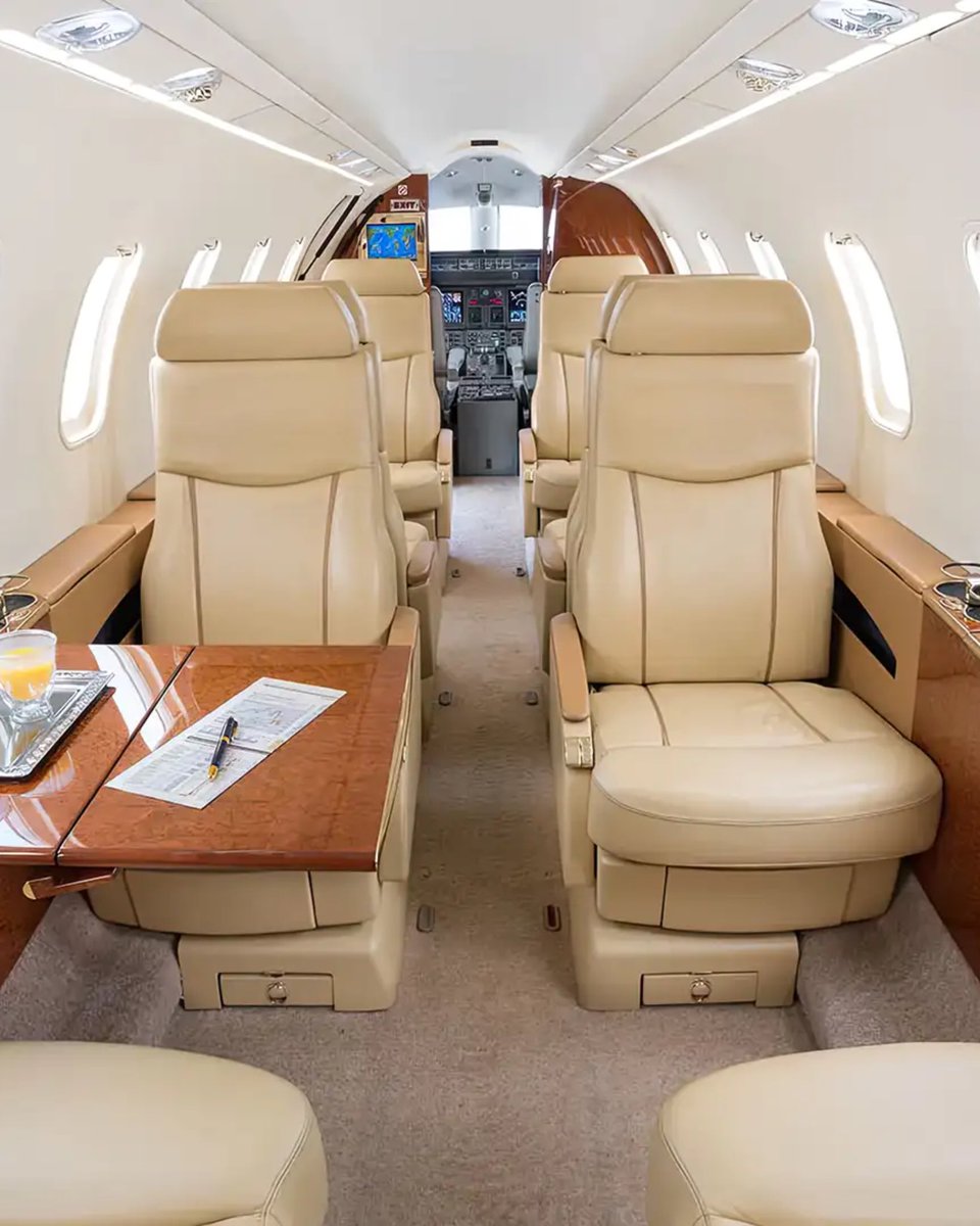 Jetswave's tweet image. The Learjet 45 is light in name, but not in performance.
⚡ 465 knots 🌍 2,000+ nm range 🛫 NYC–Miami in style
It’s one of the most reliable jets in the sky — and one of our charter clients’ top picks. #PrivateJet #Jetswave #Learjet45