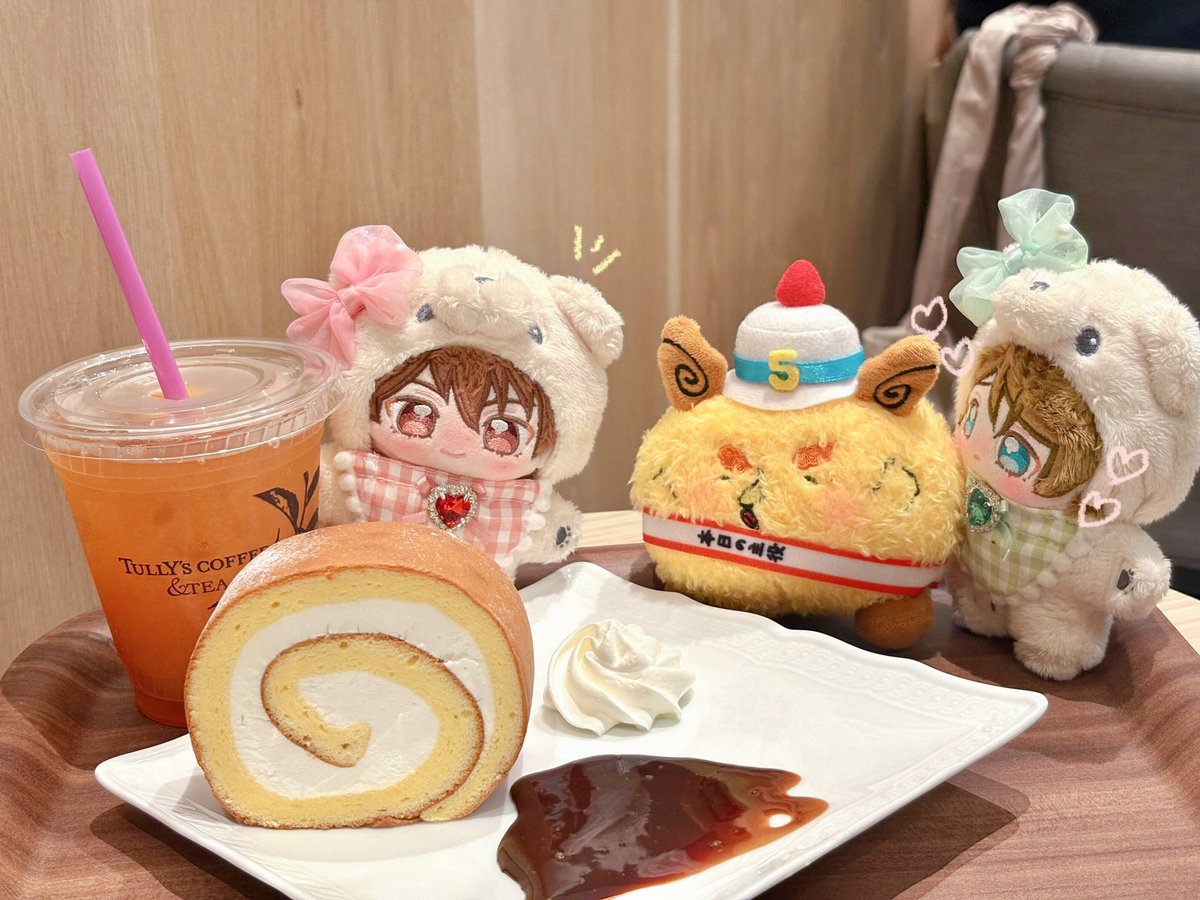 chuuuuuna15's tweet image. ぬいたちの交流🍰