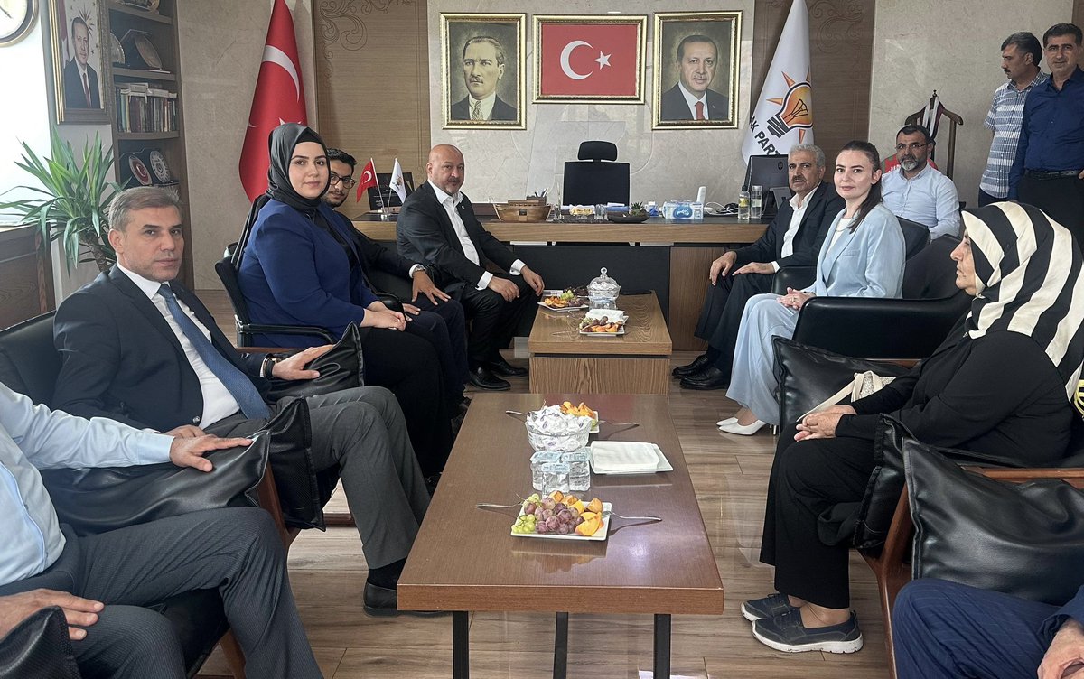 Ömer İler (@omer_iler) on Twitter photo 📍 AK Parti Diyarbakır İl Başkanlığı
AK Parti Genel Merkez Sivil Toplum ve Halkla İlişkiler Başkan Yardımcısı, Adıyaman Milletvekilimiz Sayın Doç. Dr. Resul Kurt; Genel Merkez Kadın Kolları Sivil Toplum ve Halkla İlişkiler Bölge Koordinatörü Sayın Tuğba Özdemir, Genel Merkez 📍 AK Parti Diyarbakır İl Başkanlığı
AK Parti Genel Merkez Sivil Toplum ve Halkla İlişkiler Başkan Yardımcısı, Adıyaman Milletvekilimiz Sayın Doç. Dr. Resul Kurt; Genel Merkez Kadın Kolları Sivil Toplum ve Halkla İlişkiler Bölge Koordinatörü Sayın Tuğba Özdemir, Genel Merkez