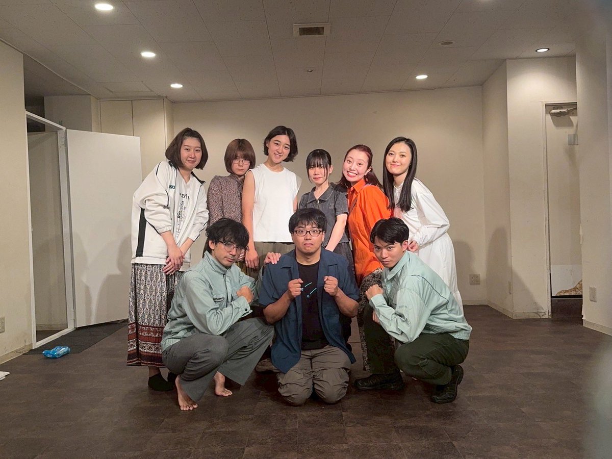 ymya3_no_youjin's tweet photo. #ミズノ企画

「たまたま、素敵。＋弋」全公演終演いたしました。
ご来場頂き誠にありがとうございました！
気にかけてくださった方々も関わってくださった方々も本当にありがとうございました！また皆様どこかで！ https://t.co/4JiDd6KaNx