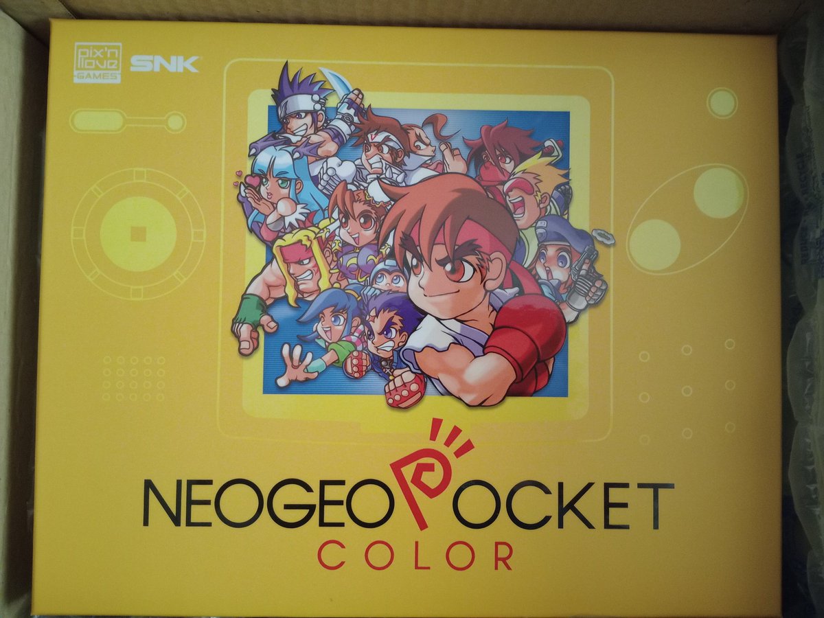 Neo_Pancho's tweet image. I finally got my 2 (SNK & Capcom) NeoGeo Pocket Color Selection Vol. 2 collector's edition from @pixnlove_games .
Both are lovely, but, while the Capcom edition is "only" missing 1 card, the SNK one is missing another card and a few are damaged. I'm not too happy...