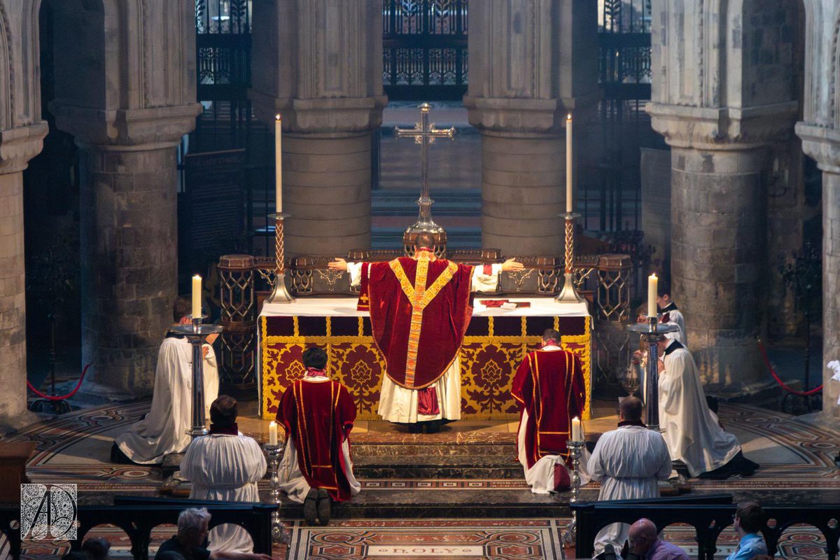 AntiquumD's tweet image. It was a delight to stage a reconstruction of the Litany &amp;amp; Communion from the 1549 BCP on Saturday @StBartholomews, @WalkerMarcus preached the Sermon on Obedience from the 1547 Book Homilies.  Music included little known repertoire from the Hammond &amp;amp; Lumley Partbooks.
