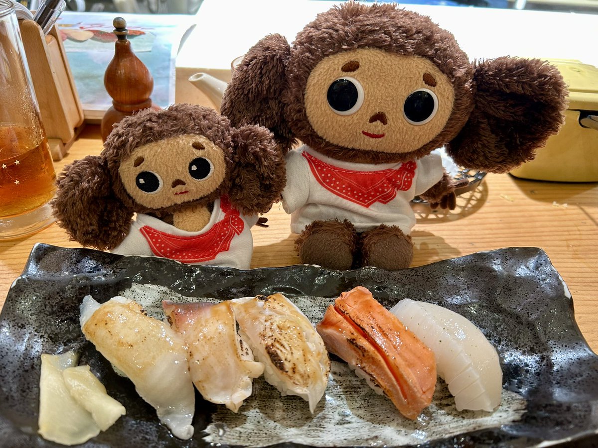 Cheburashka_ak0's tweet photo. お寿司〜💕 https://t.co/61I8BmproK