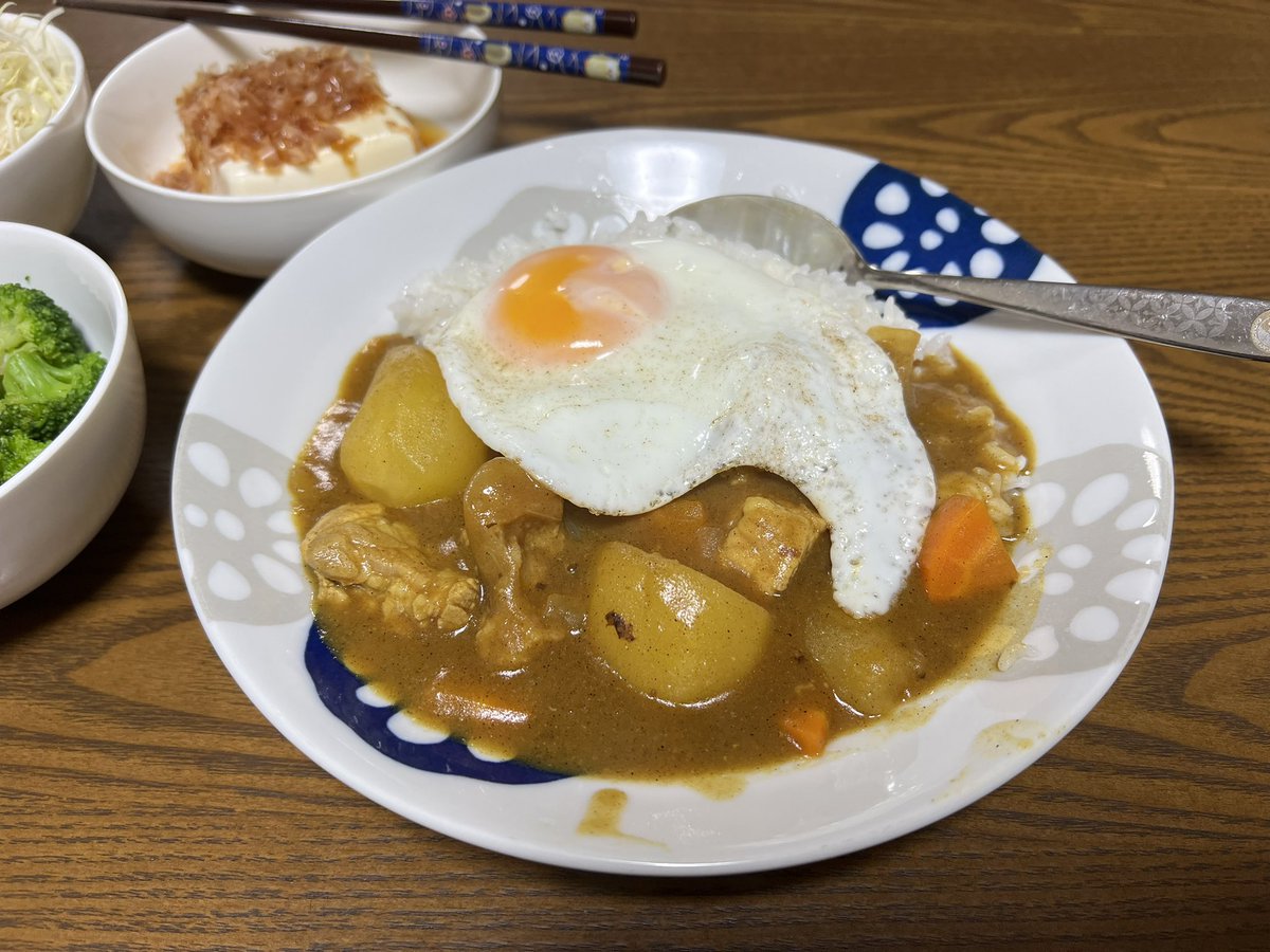 okaz6809's tweet image. 固形カレールーはジャワカレー中辛しか勝たん
