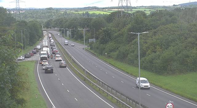TrafficWalesN's tweet image. 🚘Congestion🚘

📍A55 Britannia Bridge in both directions

Allow for additional travel time⌚