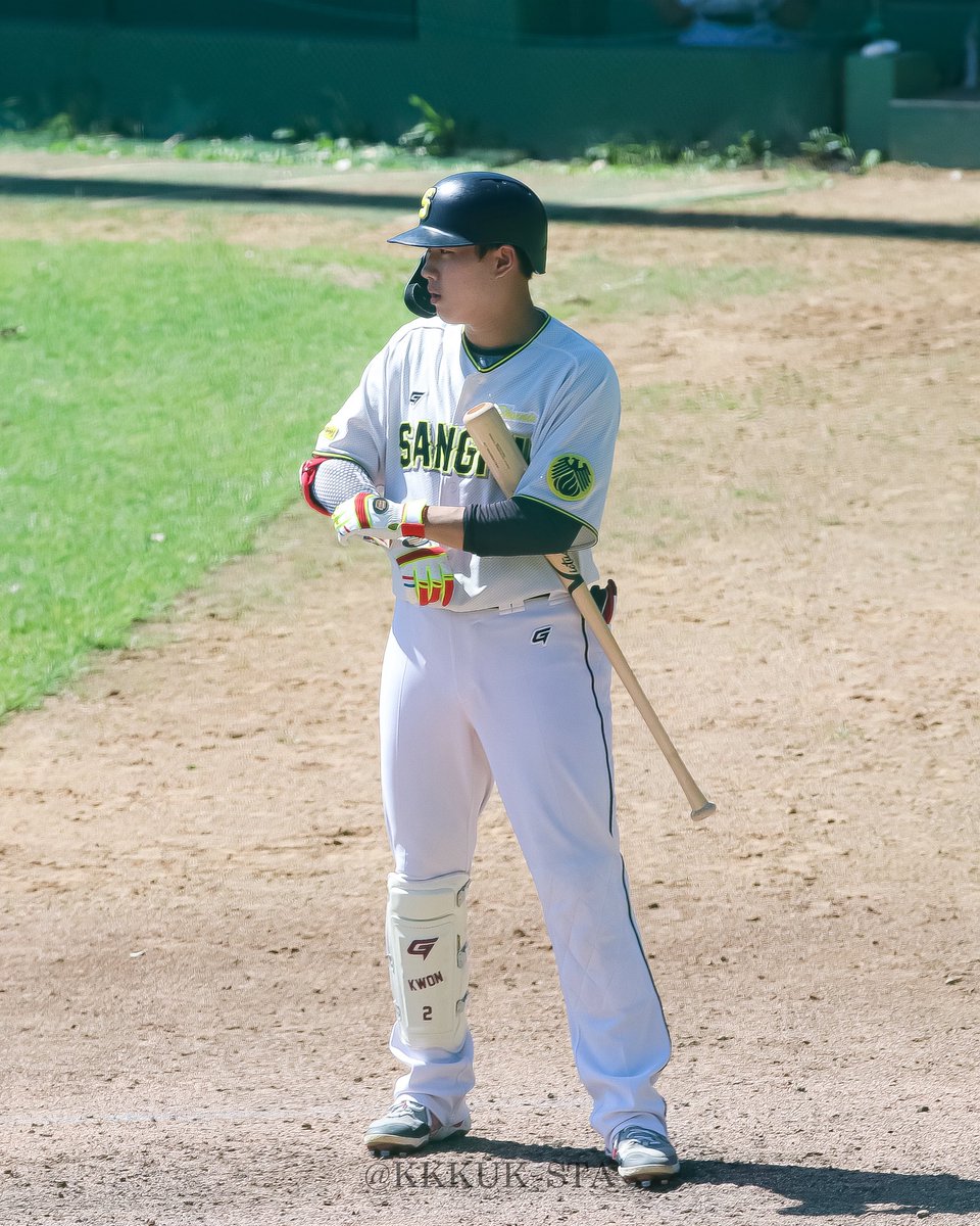 더 많이 사랑받기를, 더 많이 응원받기를
우리가 열광했던 최원준의 야구가 멈추지 않기를

마지막으로 #기아타이거즈 #최원준