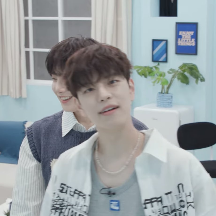 jjamRunners's tweet photo. 🐶: 나 똥강아지야? 🥺
ㄴ 어 슈퍼 똥강아지야 https://t.co/1NaOjUKBPq
