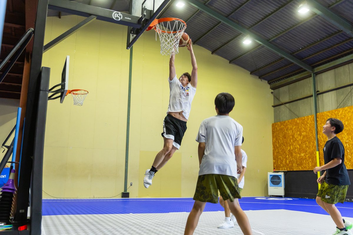 JBPA ASSIST 2025の活動として、香川県高松市で、伊集貴也選手（福島）、兒玉貴通選手（鹿児島）、土屋アリスター時生選手（秋田）が中学生23名と交流。
 「プロ選手になるという夢を持ち続けている子供達も多く、そういう気持ちを持ち続けてほしいという想いを込めて応募した」

#JBPA #バスケ選手会