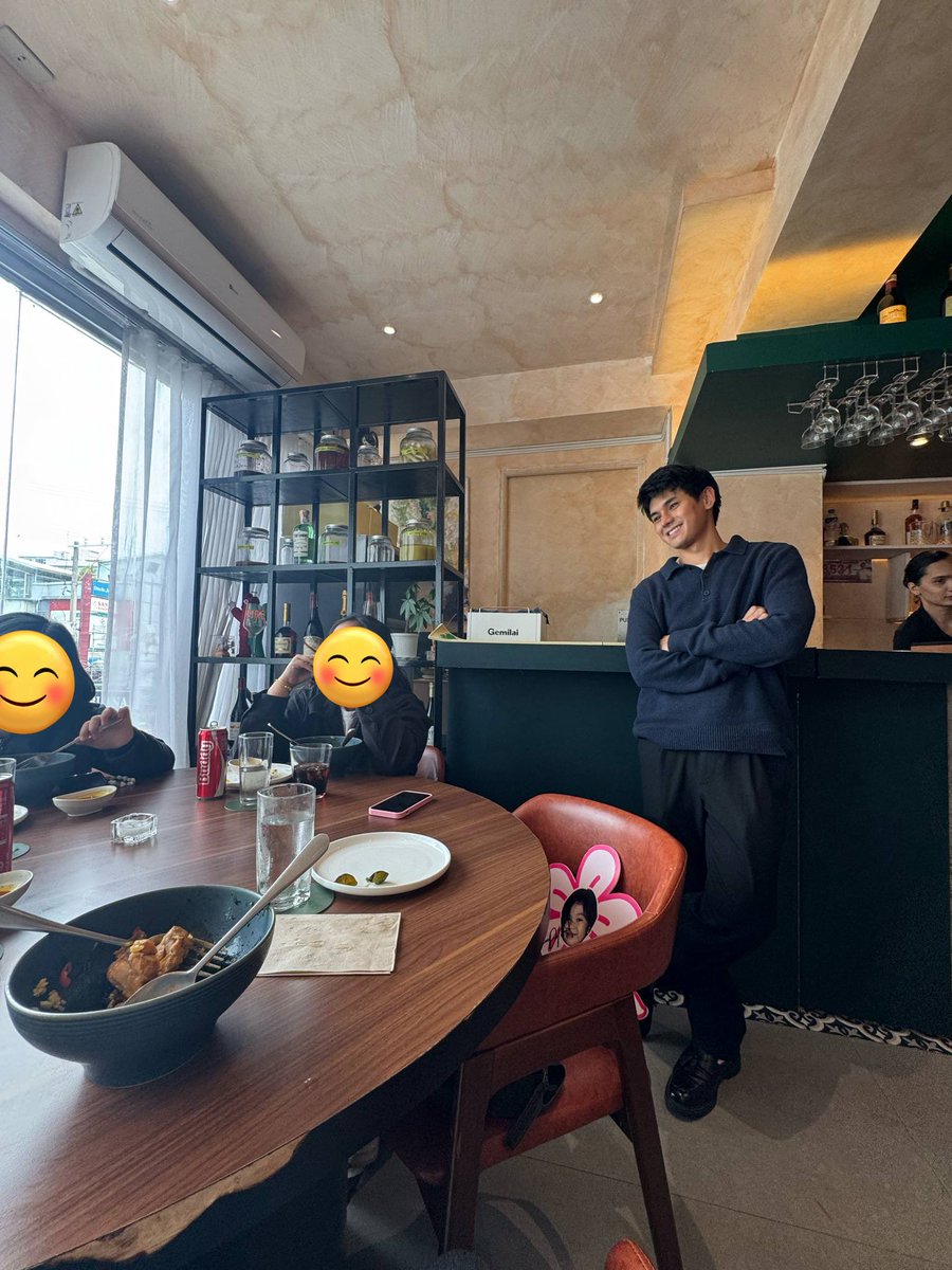 abyyydiaaa's tweet image. Nakikinig yan sya kahit puro ako reklamo

STANDING BY DUSTBIA