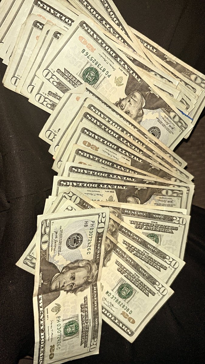 blocboyrells's tweet photo. just a yung nigga gettting to the money🥲 https://t.co/iXwPbxFDdy