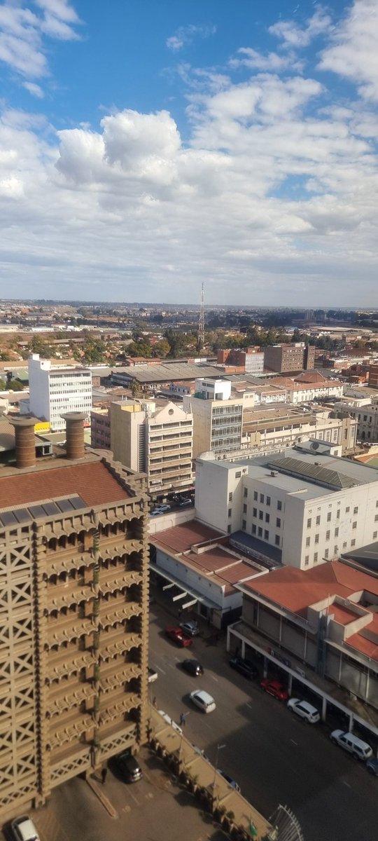 Jubhegi for who,  kepitol city ye  the Tea pot haisi kutambira  zvichemo nhasi, it's quite chilly