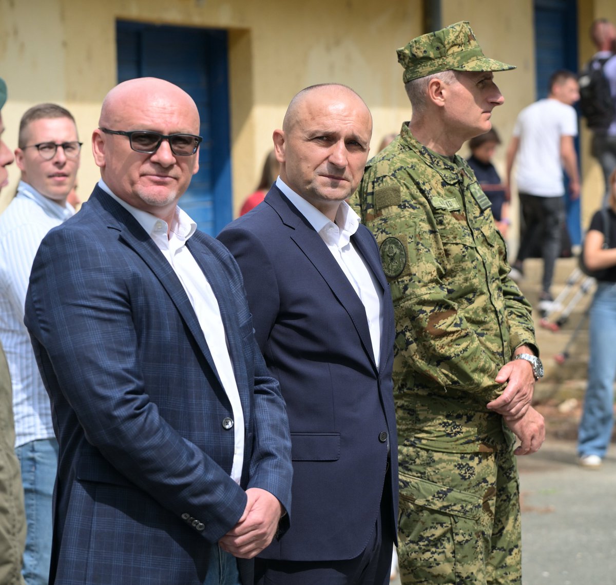 ivananusic12's tweet image. Danas sam obišao pripadnike pješačkih postroja #OSRH koji su u završnoj fazi priprema za svečani vojni mimohod.
Hvala svim sudionicima na iznimnoj posvećenosti i trudu kako bi 31. srpnja Hrvatska vojska pokazala ono što 🇭🇷 s ponosom iščekuje, sposobnost, vještinu i opremljenost…