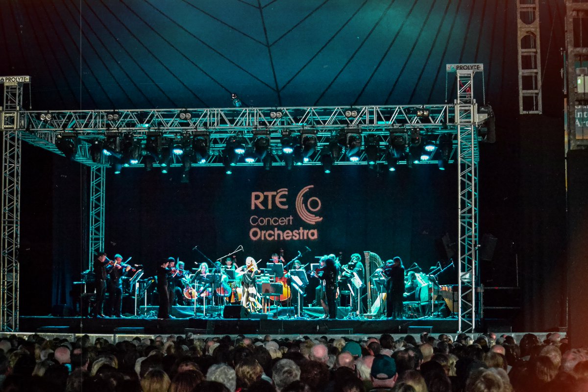 RTÉConcertOrchestra (@rte_co) on Twitter photo We were honoured to be joined by the mesmerising <a href="/samuelsofficial/">Mari Samuelsen</a> at <a href="/GalwayIntArts/">Galway International Arts Festival</a> yesterday to close out the 48th festival. Thank you for having us, Galway! 🎪
There are limited tickets remaining for tomorrow's lunchtime concert in <a href="/NCH_Music/">National Concert Hall</a>:
🎟️ orchestra.rte.ie/.../summer-lun… We were honoured to be joined by the mesmerising <a href="/samuelsofficial/">Mari Samuelsen</a> at <a href="/GalwayIntArts/">Galway International Arts Festival</a> yesterday to close out the 48th festival. Thank you for having us, Galway! 🎪
There are limited tickets remaining for tomorrow's lunchtime concert in <a href="/NCH_Music/">National Concert Hall</a>:
🎟️ orchestra.rte.ie/.../summer-lun…