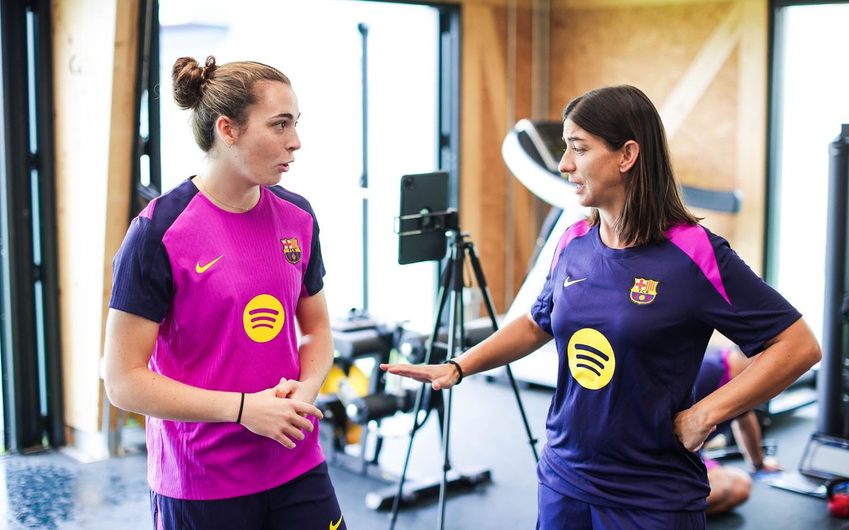 futfembarca's tweet image. ❗8 jugadoras han estado presentes en esta jornada inaugural:
➡ Del primer equipo: Gemma Font, Mapi León, Marta Torrejón y Lucía Corrales.
➡ Barça B: Txell Font, Emilka Szimczak, Aïcha Cámara y Clara Serrajordi.
