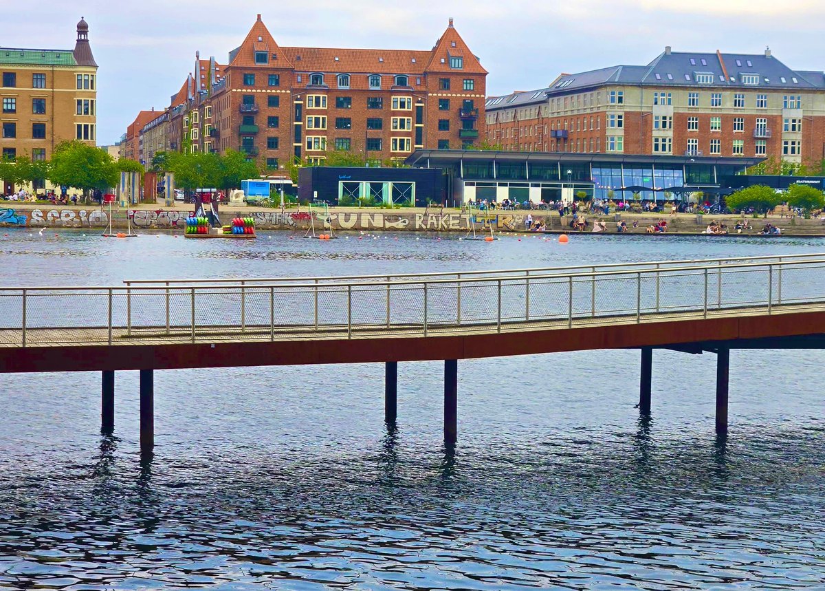 askhimanshurai's tweet image. From the calm waves of #Copenhagen’s sea to the sleek lines of its urban architecture, every corner feels like a masterpiece in motion here. Attending the 85th Annual Meeting of the Academy of Management (AOM 2025) in Denmark also gave an opportunity to soak in inspiration from…