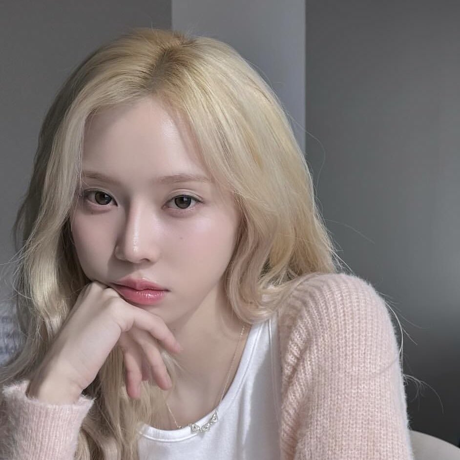 ikes_8229's tweet image. 이여자 아이홀 달란트 미쳤음