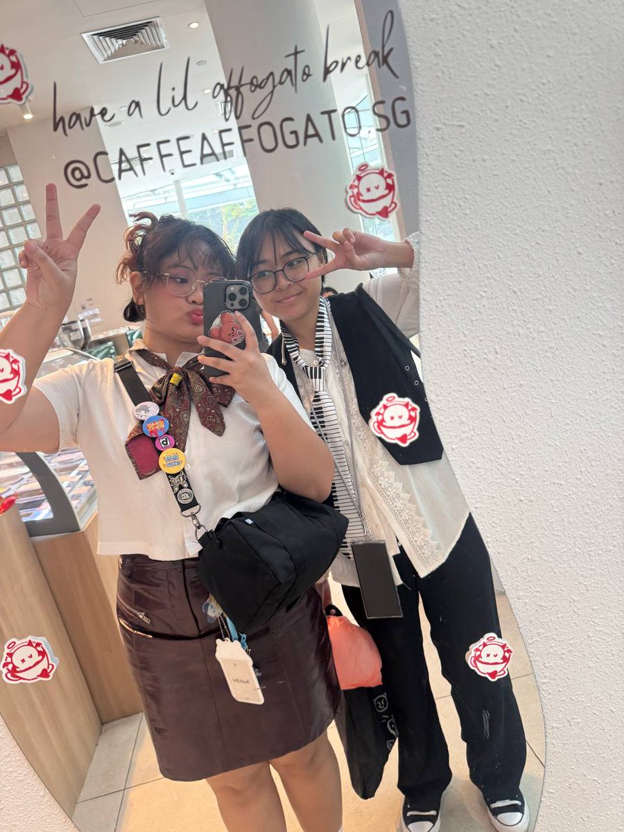 llainsville's tweet photo. dear villains, thank you all for supporting @llainsville's very first cafe event, #BrewtifulMindSG ❤️‍🔥❤️‍🔥❤️‍🔥

we hope you had a good time at the cafe and enjoyed all the freebies &amp; fanpacks we created 🥹 it was the first time either of us had organised something like this, so we + https://t.co/qOmDKW64q2
