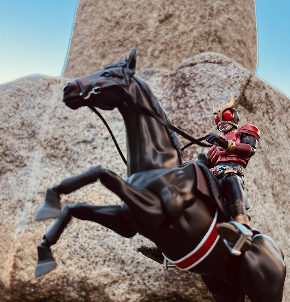 soyokaze_mikan's tweet image. #夜のフィギュア撮影会
#そよ風劇場 
7/28　お題   『フリー』

超古代戦士クウガ　愛馬と共に
