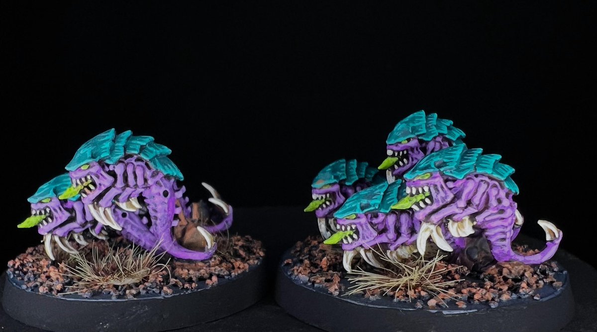 PaintMiniature's tweet image. Finished up these little guys. [by Thyme2paint]
  
 #gamesworkshop #miniaturepainting