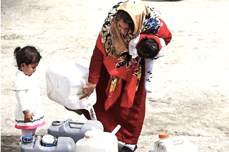 Maj_mohammadi's tweet image. حجاب تحمیلی+بی آبی تحمیلی