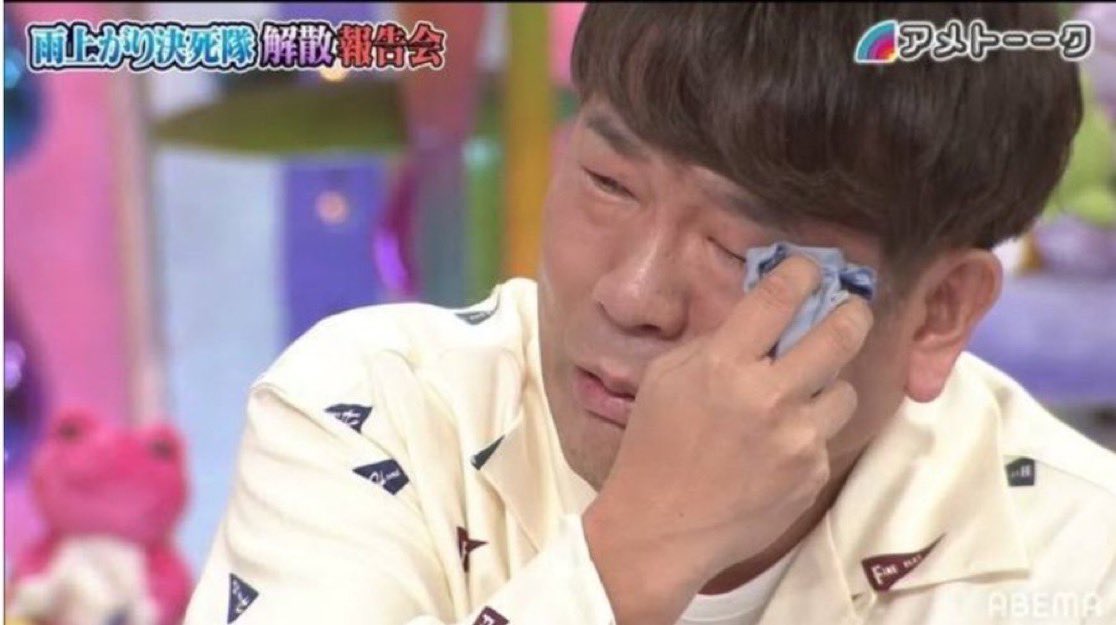 Uber_low's tweet image. 昨日道で笑ってる人がいた時
自分が浪人していることを笑ったと思って
振り返った俺キチガイですやん