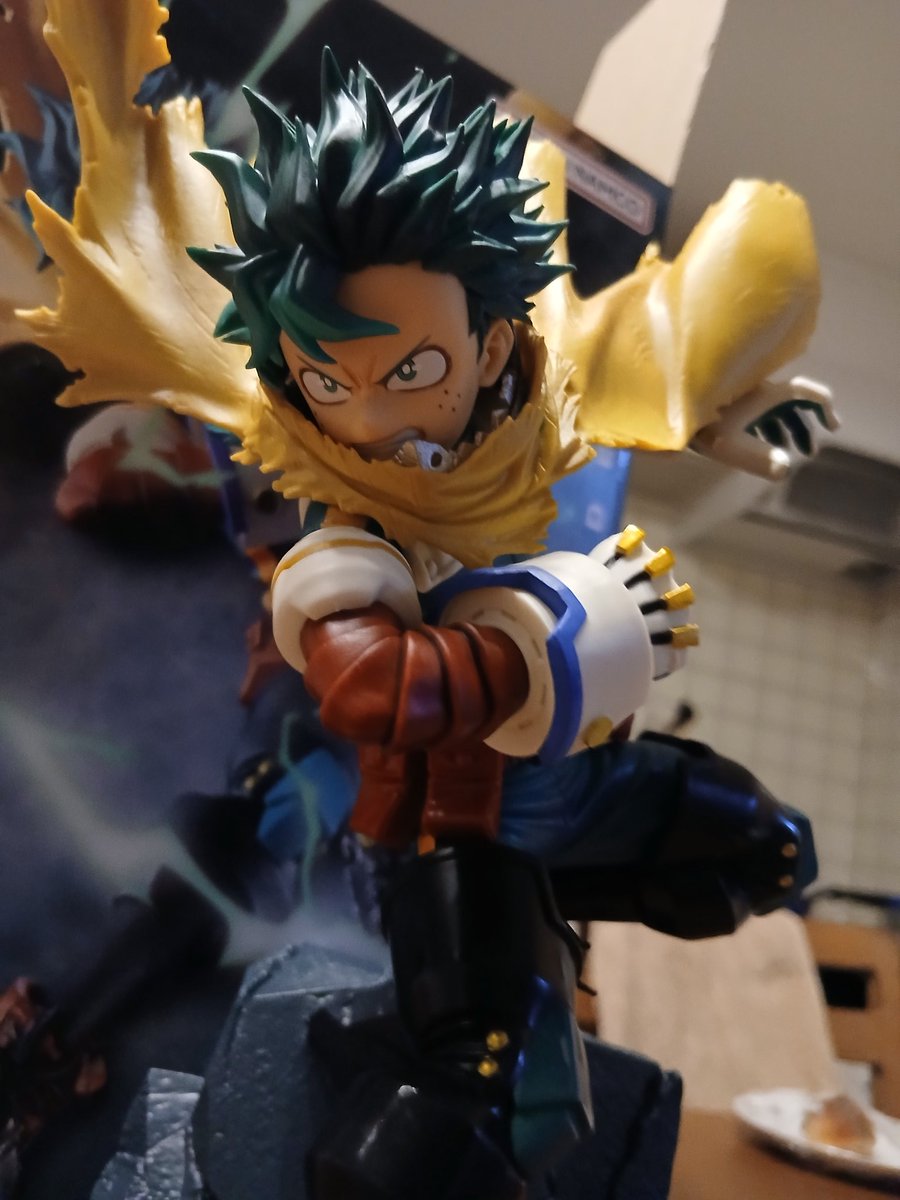 cheeetara626's tweet image. うわぁぁぁぁぁ息子がヒロアカ一番くじでA賞をあてたぁぁぁ!!!
お小遣いをつぎ込んで(3回分)見事ゲット!
めちゃかっこいいいぃ
なにより最近一番の笑顔と反抗期を忘れてて可愛い