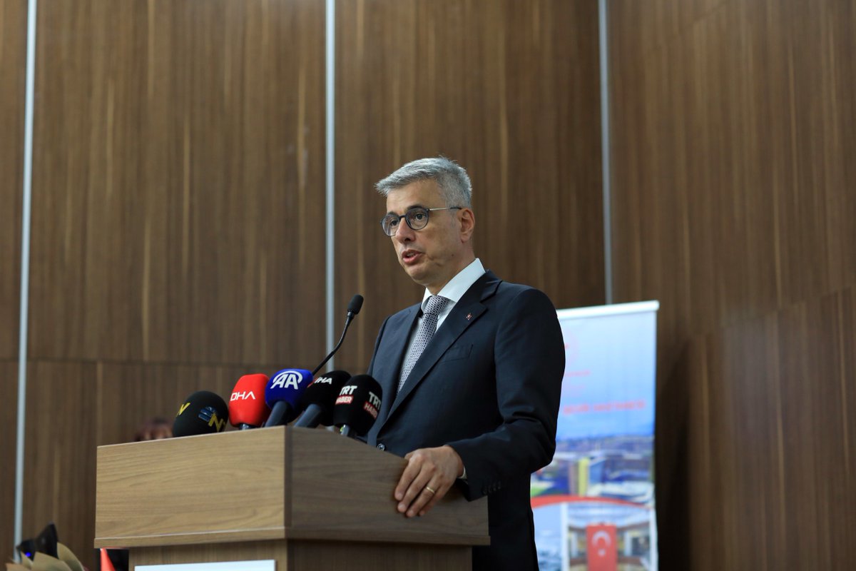 saglikbakanligi's tweet photo. Sağlık Bakanımız Prof. Dr. Kemal Memişoğlu, Dünya Hepatit Günü Farkındalık Etkinliği’ne katıldı.

📍Ankara Bilkent Şehir Hastanesi https://t.co/ElzUokKLaF