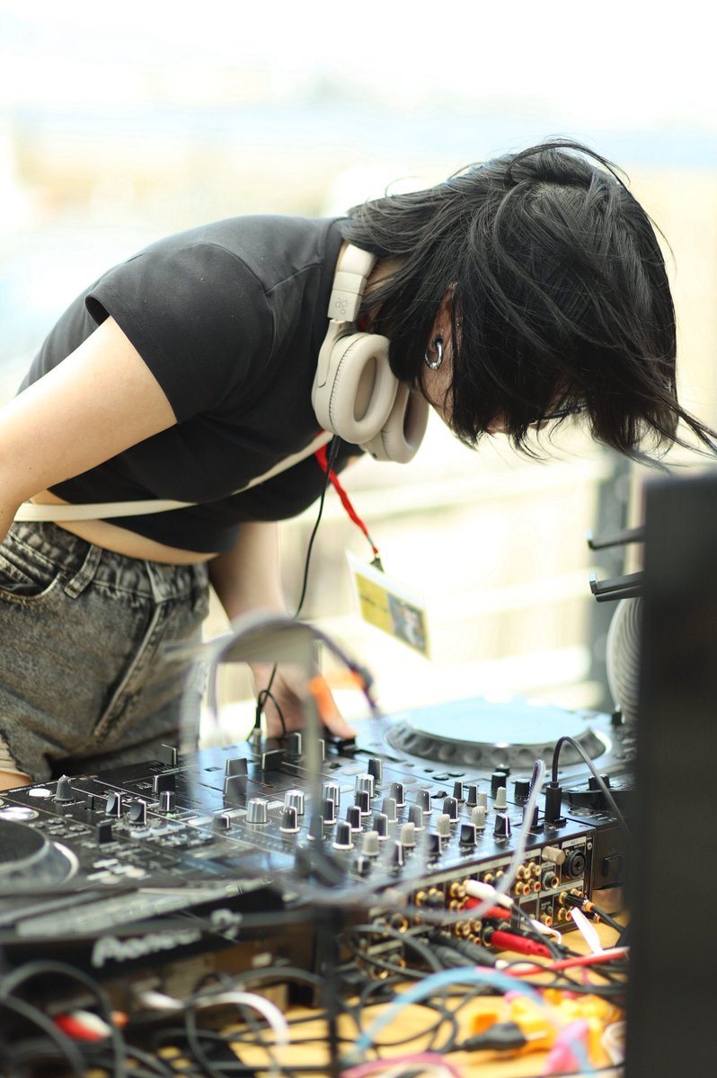 rlrl_ooo's tweet image. 昨日は #プールバンジー ありがとうございました!
初めて屋外でDJしてアドレナリンどっぱどぱでしたദ്ദി>ᴗ<)🎀✧
ほんまにめちゃくちゃ楽しかったです!
お気に入りな夏セトリと素敵なお写真はばくさん(@bakuchin)から
#BunGeee