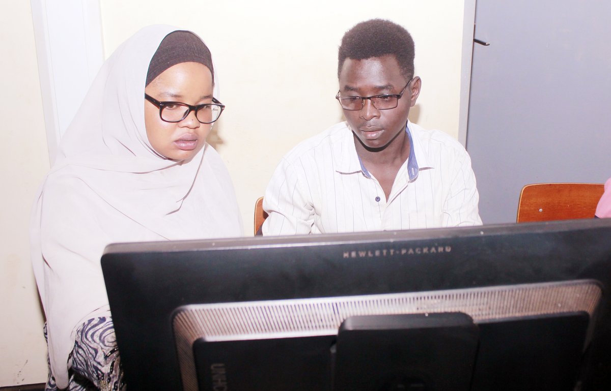 WindleUganda's tweet image. 60 youth. 6 months. A lifetime of opportunity.
We’re empowering young people in Kiryandongo Refugee Settlement with the digital skills to access global freelance work—from basic IT to real online gigs.
Tech is no longer a privilege. It’s a pathway.
