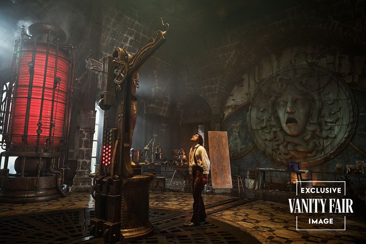 FilmUpdates's tweet image. New look at Guillermo del Toro’s ‘FRANKENSTEIN’ starring Oscar Isaac, Jacob Elordi and Mia Goth.

(Source: @VanityFair | vanityfair.com/hollywood/stor…)