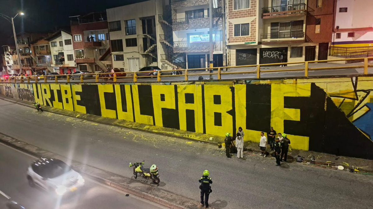 lucianacadahia's tweet image. Así amanece en Medellín