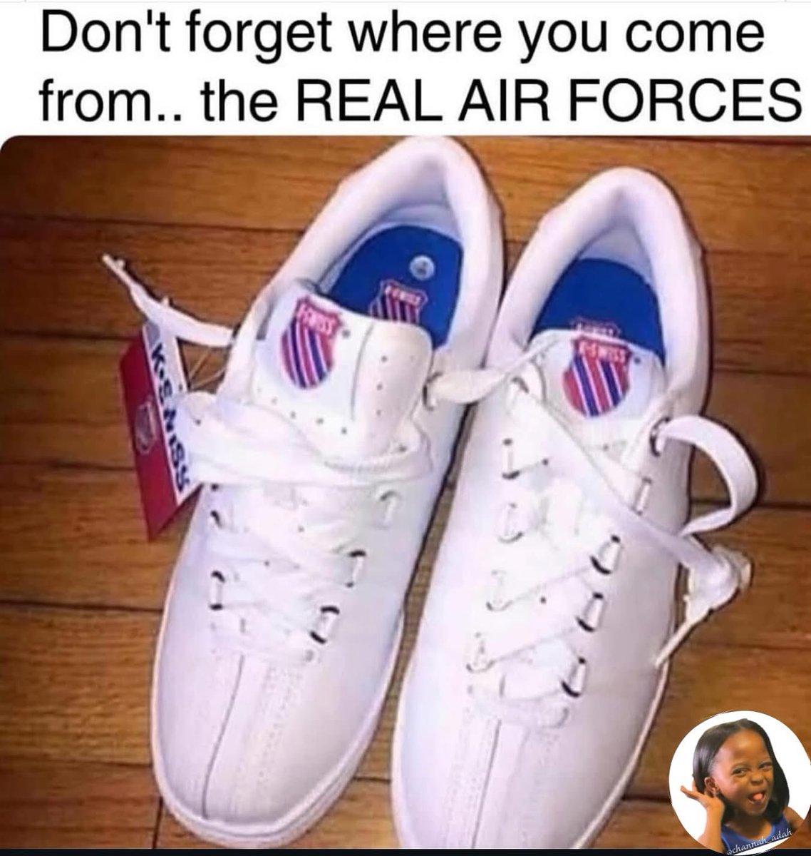 RayzzorRamon's tweet image. Yoo who remembers when they dropped these in the all black with the gold trim!! ?