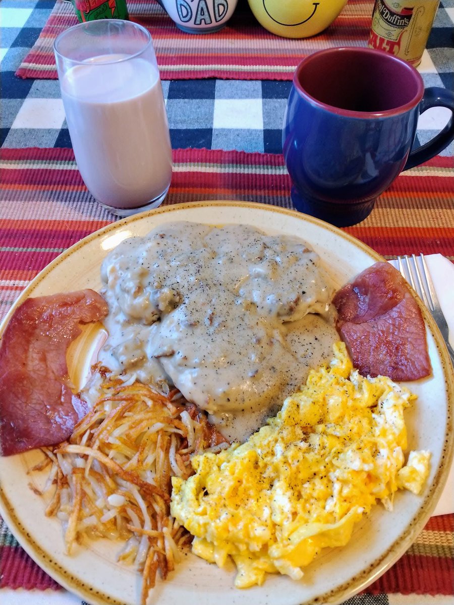 1Nicdar's tweet photo. What’s missing from this breakfast plate? https://t.co/Zqg0jRKX4r