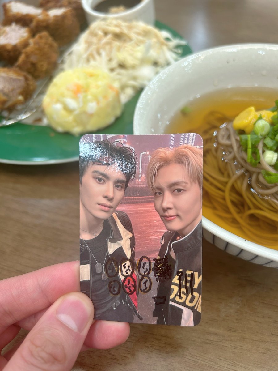 [📸] 🍴쟁턍의 맛난다! 맛나! 2 | 돈카츠 정식 편

✔ youtu.be/gD1gNg_3rIc

#SF9 #에스에프나인 #재윤 #JAEYOON #유태양 #YOOTAEYANG #맛난다맛나