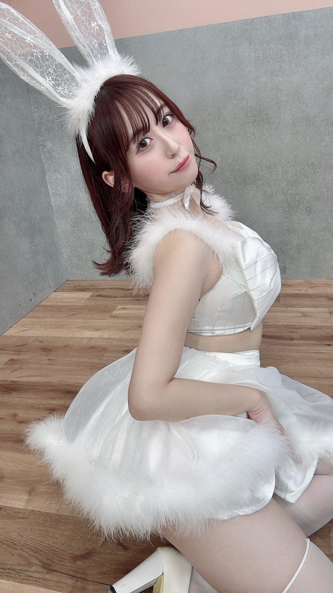 コスマップトークショー＆撮影会ありがとうございました〜！！！新鮮なイベントだった！たまには可愛い衣装もいいでしょ🐰🤍