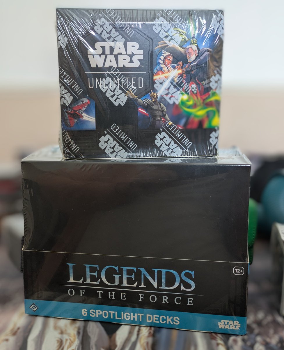 HowlingMines's tweet photo. A huge thanks to the teams at @AsmodeeUK and @UnlimitedFFG for sending me some sweet swag for the Star Wars Unlimited: Trading Card Game 💜 

I'll have some sponsored content using it on @TCGplayer very soon! 

#Ad #AsmodeeUK #StarWarsUnlimited #LegendsOfTheForce https://t.co/D38aohVI0E