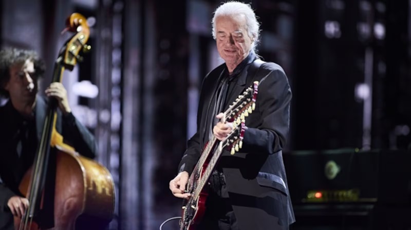 Hey <a href="/ledzeppelin/">Led Zeppelin</a> fans - get your checkbooks out!  A <a href="/JimmyPage/">Jimmy Page</a> guitar is going up for auction in Sept.  It's his 1957 Gretsch Chet Atkins 6120 electric guitar that he bought in Nashville for about $270:  wbab.com/news/guitar-ow… ~ <a href="/niqueWBAB/">domonique</a>