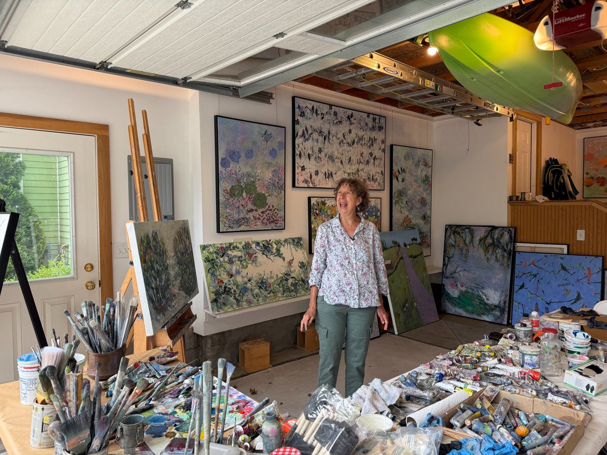 Timestamp tweet media