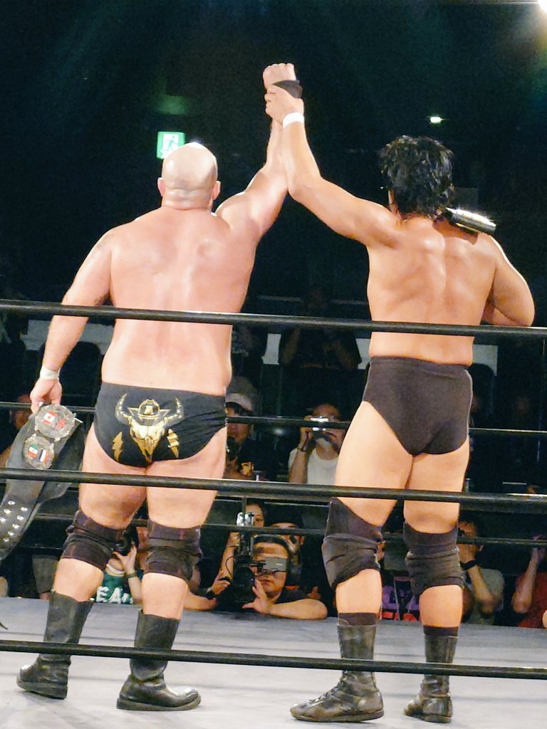 isuzu_ramen's tweet image. 二人の背中が美しすぎた

#GameChangerWrestling 
#gcwjapan 
#GCW
#ddtpro
#樋口和貞
#1Calledmanders
