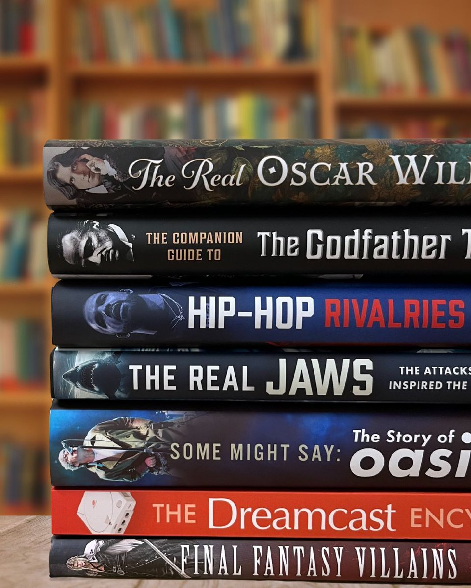 Book stack! 📚 Which one would you pick? 😍