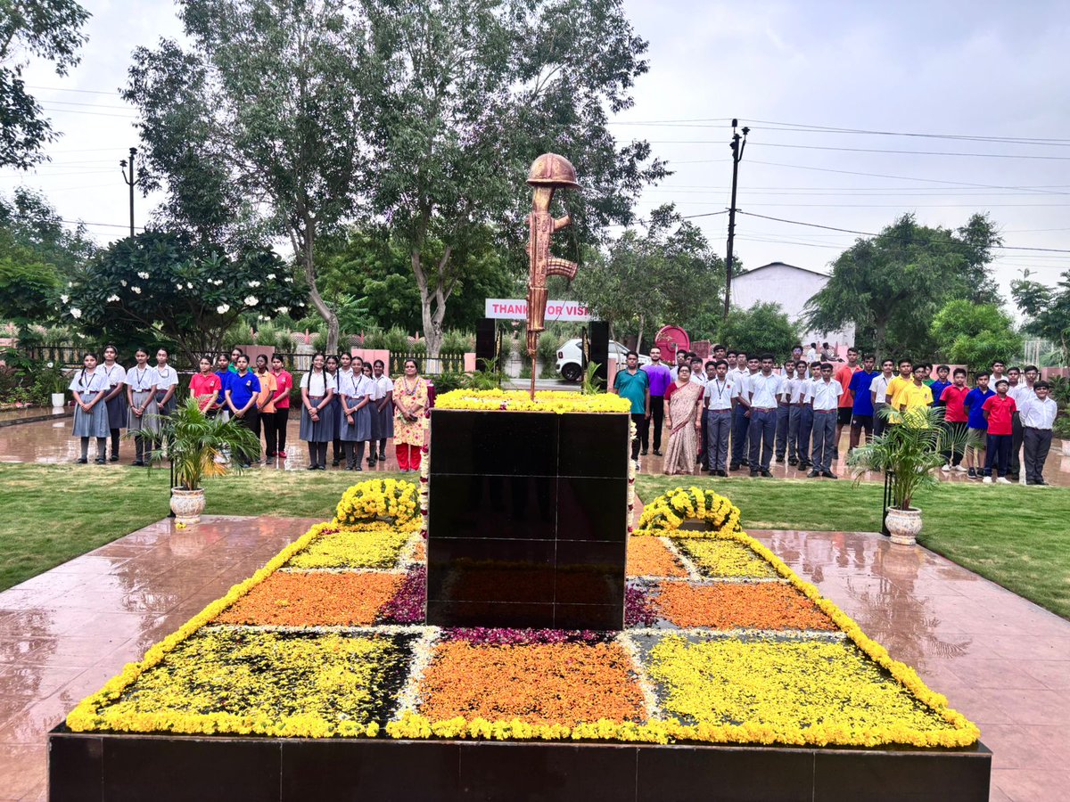 KonarkCorps's tweet image. “Saluting Courage, Honouring Victory”

‘Wreath Laying Ceremony’ in honour of #Bravehearts of #OperationVijay &amp;amp; ‘Tree Plantation Drive’ as a commitment for #GreenFuture marked inauguration of ‘Dhrangadhra War Memorial’.

#GoldenKatarDivision
#KargilVijayDiwas2025

@adgpi