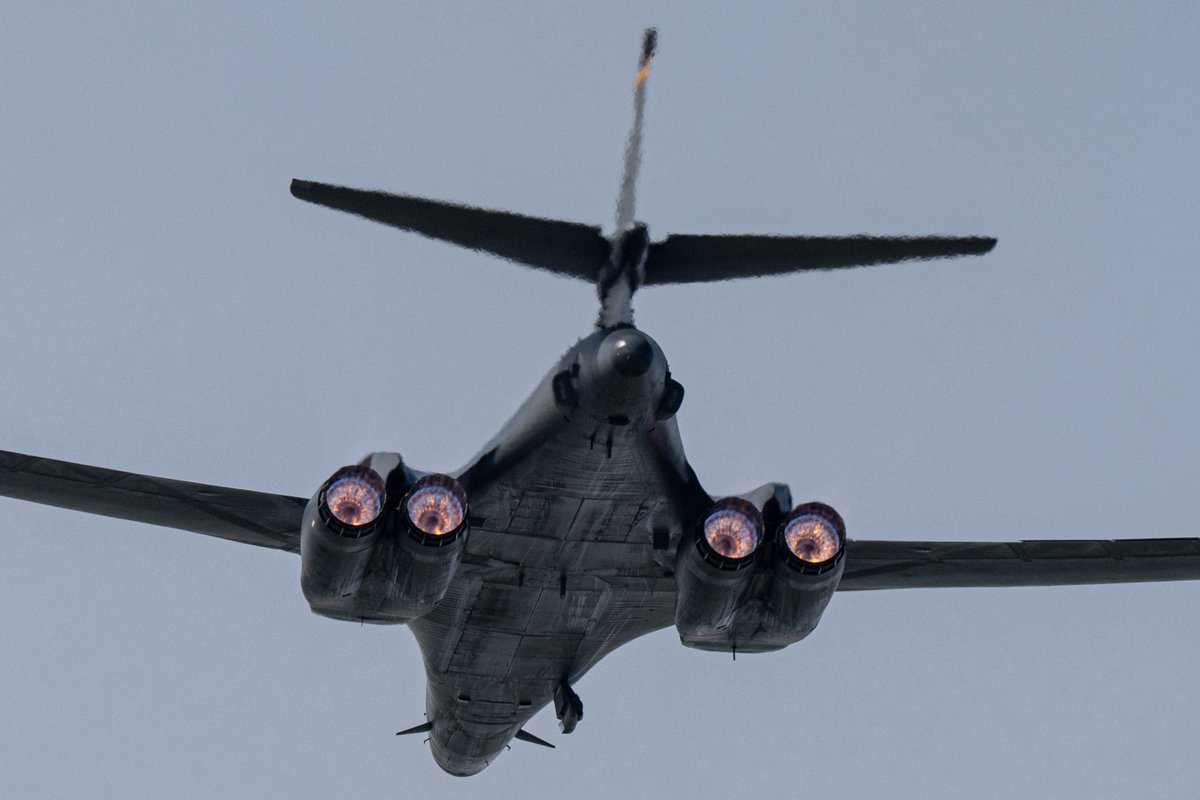 kentarou_f15's tweet image. Oshkosh Day1