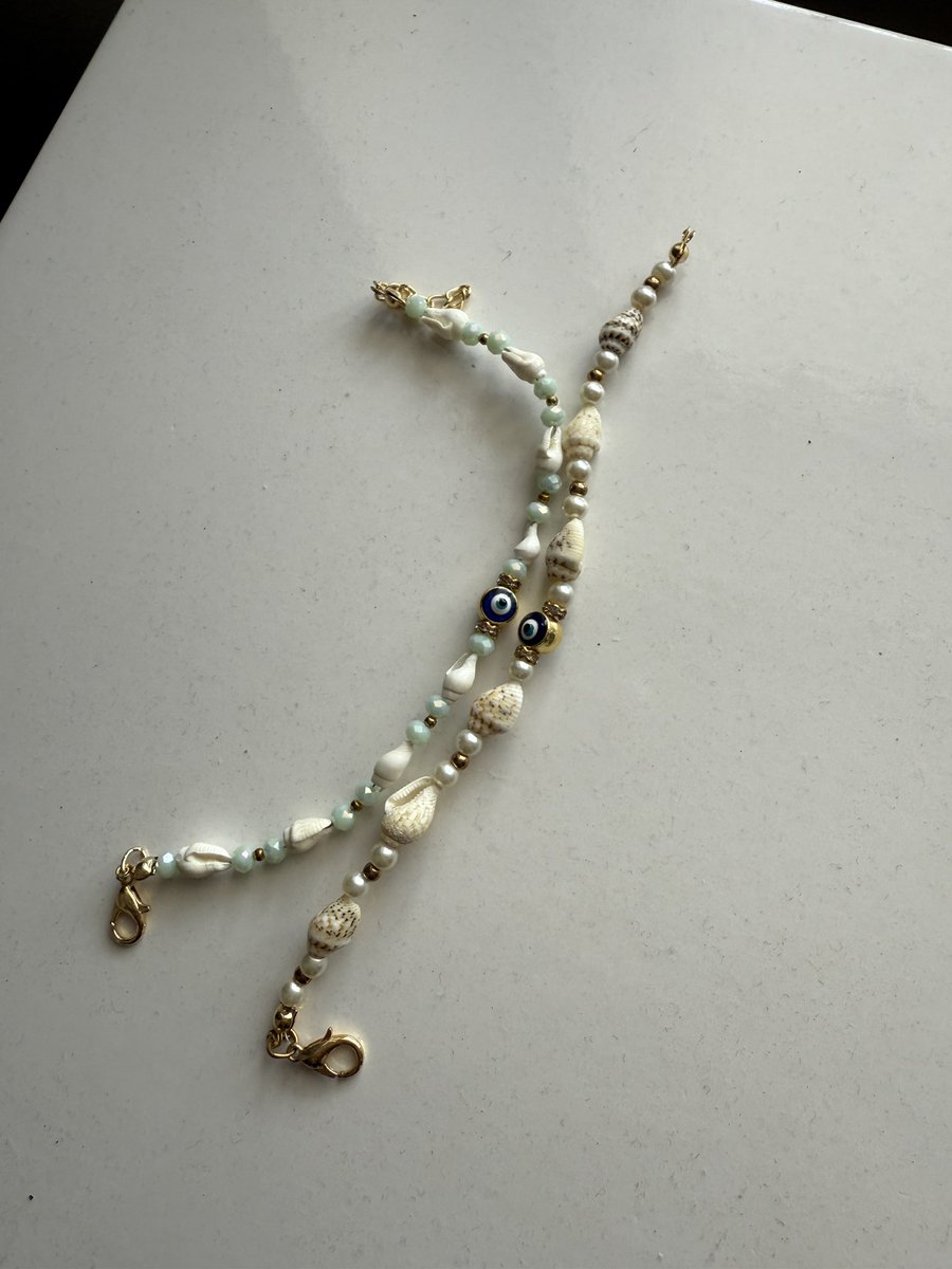 naty_frommel's tweet image. I was on holiday and actually bought two cute bracelets and Muti said we could use them as bestie bracelets😭😭😭
#XLOV #우무티 #Wumuti