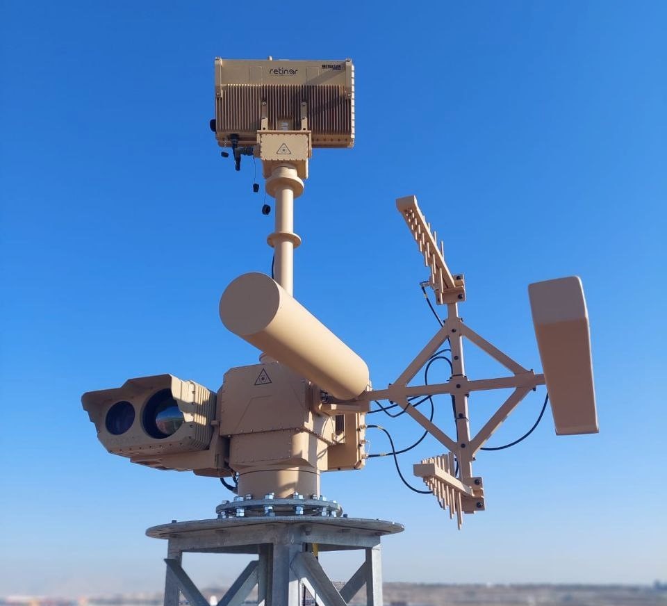 Marchfoward's tweet image. TUDM NAK BELI SISTEM ANTI DRON 

TUDM sekarang sedang memohon kepada Kerajaan Malaysia untuk membelikan sistem pertahanan anti dron untuk membolehkan TUDM tangkis serangan dron

Serangan dron kini menjadi ancaman dalan peperangan dan konflik di dunia memerlukan TUDM bersedia…