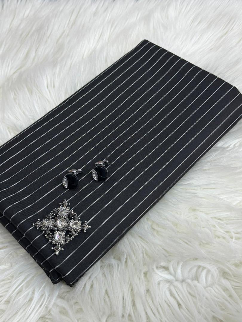 efbee_fabrics's tweet image. Striped Italian wool fabric. 

16K/4yards. 

Lagos.

Nationwide delivery.