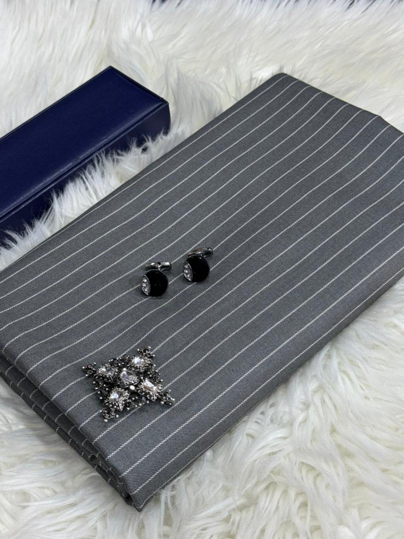 efbee_fabrics's tweet image. Striped Italian wool fabric. 

16K/4yards. 

Lagos.

Nationwide delivery.
